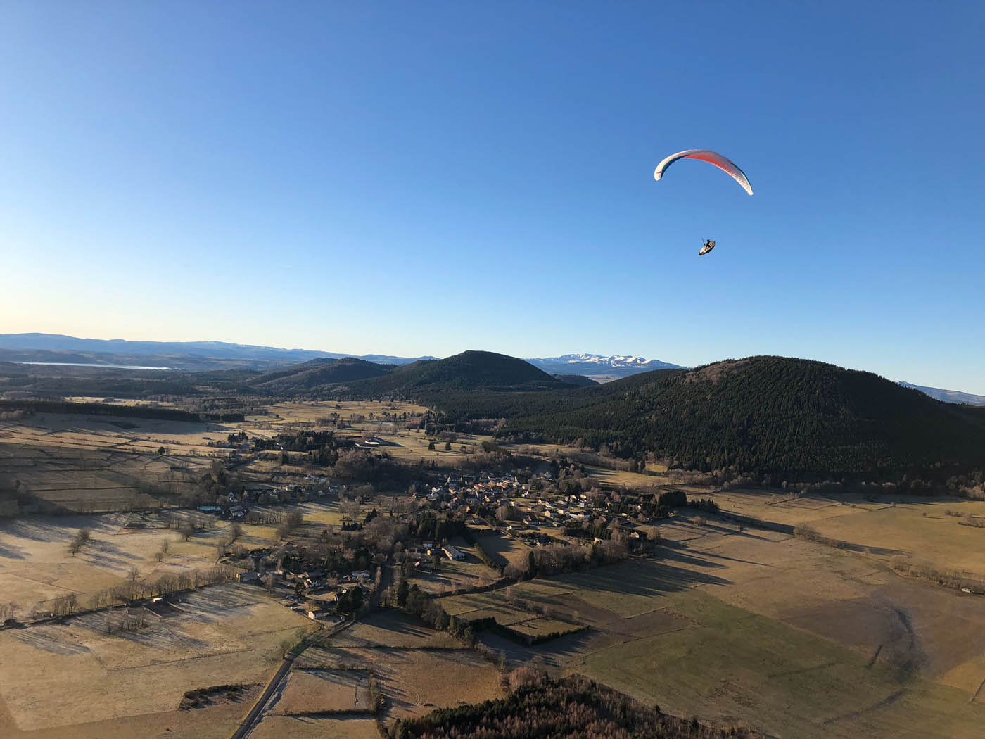 cross parapente chaine des puys