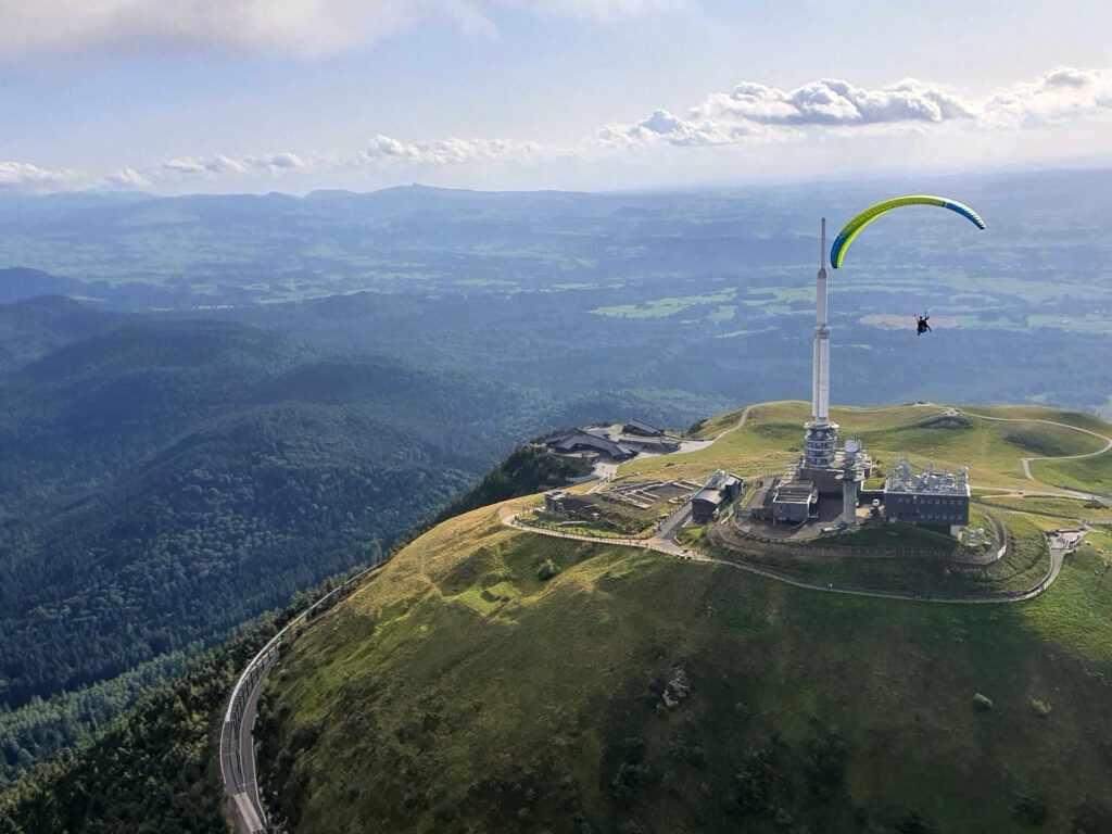 parapente au sommet puy de dôme